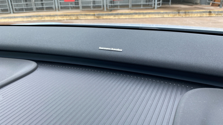 Volvo EX30 200kW SM Extended Range Plus 69kWh 5dr Auto Electric Estate